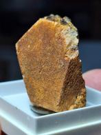ROOKKWARTS/HYALIET OP MICROCLIEN, JAPAN! (=UV), Verzamelen, Mineralen en Fossielen, Ophalen of Verzenden, Mineraal