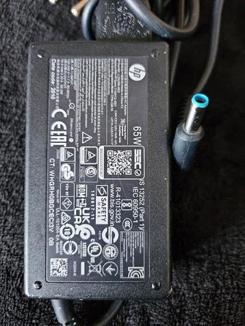 Hp laptop adapter in goede staat beschikbaar voor biedingen