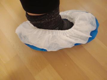 Schoenovertrekken, overschoenen 75 stuks beschikbaar voor biedingen