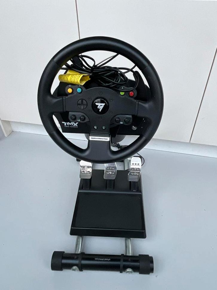 Thrustmaster TMX Force Feedback + T3PA + Wheelstand Pro, Spelcomputers en Games, Spelcomputers | Xbox | Accessoires, Zo goed als nieuw