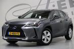 Lexus UX 250h/ Achteruitrijcamera/ Navigatie, Auto's, Lexus, Te koop, Alcantara, Zilver of Grijs, Geïmporteerd