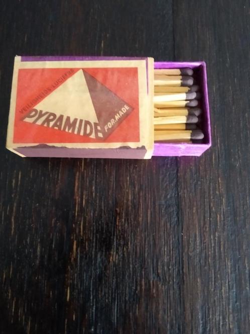 10 doosjes Pyramide lucifers in box - collectors item, Verzamelen, Merken en Reclamevoorwerpen, Zo goed als nieuw, Gebruiksvoorwerp