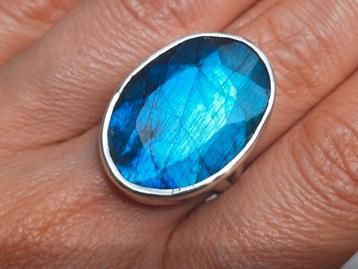 Vanoli 925 zilveren ring met geslpepen labradoriet maat 18 beschikbaar voor biedingen