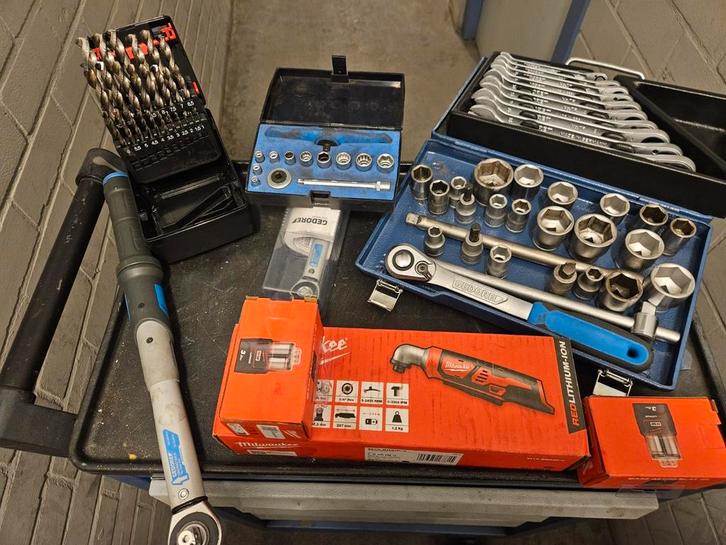 GEVULDE GEDEORE gereedschapkar  zo goed als nieuw(nieuw), Doe-het-zelf en Verbouw, Gereedschap | Handgereedschap, Zo goed als nieuw