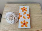 Vintage retro keramieken radiatorbakje met oranje bloemen, Verzenden, Gebruikt
