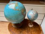 2 Wereldbollen/globes.1xgroot + een kleintje. Samen 15 euro, Ophalen of Verzenden, Gebruikt