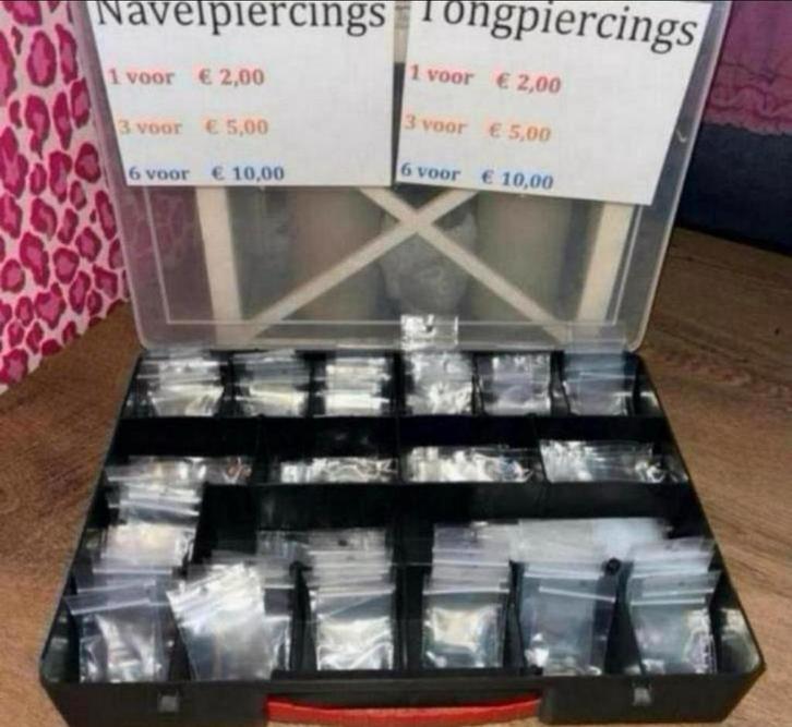 Tong & Navel piercings incl: opbergbox, Sieraden, Tassen en Uiterlijk, Uiterlijk | Cosmetica en Make-up, Zo goed als nieuw, Handen en Nagels