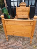 Mooi antiek grenen kinderbed., Antiek en Kunst, Antiek | Meubels | Bedden, Ophalen