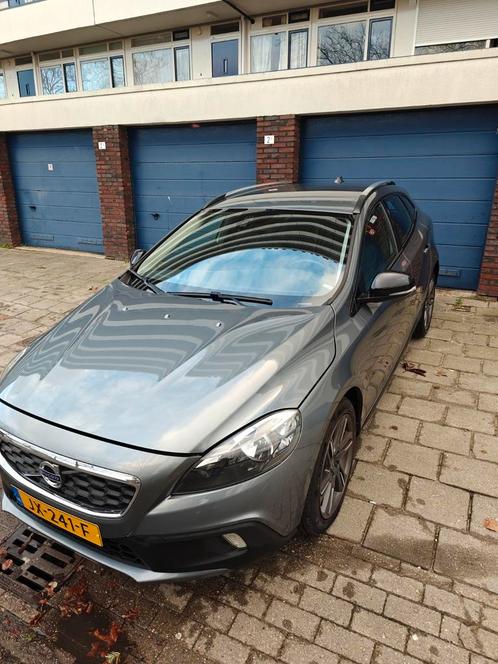 Volvo V40 CROSS COUNTRY 2.0 D2 120PK 2016 Grijs, Auto's, Volvo, Particulier, V40, Diesel, D, Hatchback, Handgeschakeld, Origineel Nederlands