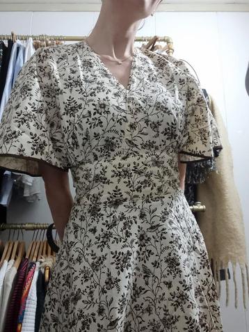 Authentieke vintage jurk, handgemaakt van 100% katoen beschikbaar voor biedingen