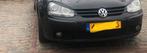 Golf 5 voor bumper zwart klure pass op all golf 5, Ophalen, Gebruikt, Bumper, Volkswagen