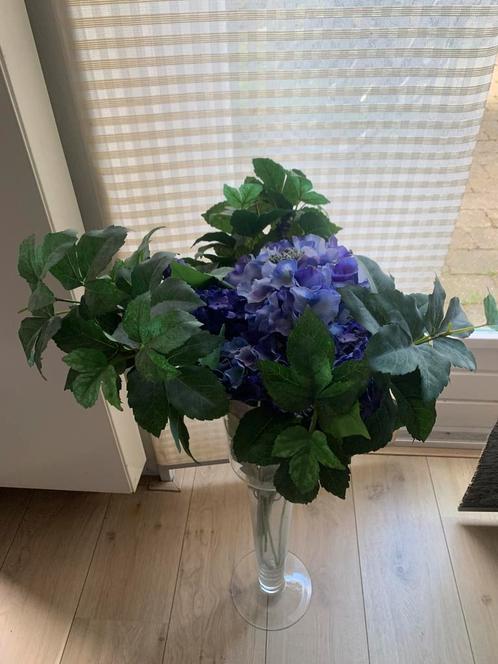 Vaas met paarse nepbloemen, Huis en Inrichting, Woonaccessoires | Kunstplanten en Kunstbloemen, Zo goed als nieuw, Ophalen