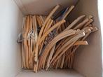 Houten kleerhanger, Ophalen, Gebruikt, Hout, Kinderen en Volwassenen