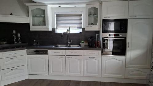 Keuken met apparatuur, Huis en Inrichting, Keuken | Complete keukens, Gebruikt, Hoekkeuken, Wit, Kunststof, Ophalen