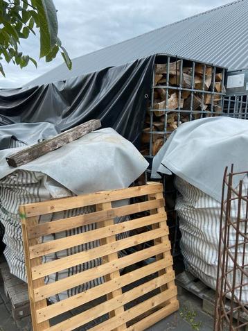 Brandhout te koop beschikbaar voor biedingen