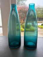 Set van 2 blauwe glazen vazen, Huis en Inrichting, Ophalen, Blauw, 75 cm of meer, Glas