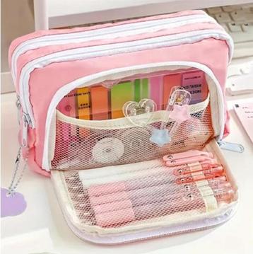  Multi-Etui in Roze of Licht-Blauw beschikbaar voor biedingen