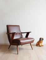 Bruine retro fauteuil. Vintage Mid Century design stoel, Ophalen, O, O, Retro, vintage, scandinavisch, mid century, design, japandi