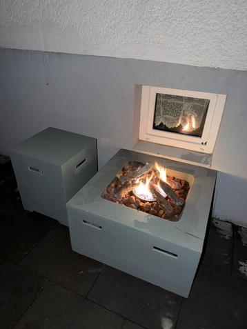 Vuurtafel 75x75 Happy cocooning + gasfles beschikbaar voor biedingen