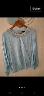 Satijnen blouse met parelkraag, Kleding | Dames, Blouses en Tunieken, Ophalen of Verzenden, Zo goed als nieuw, Maat 38/40 (M)