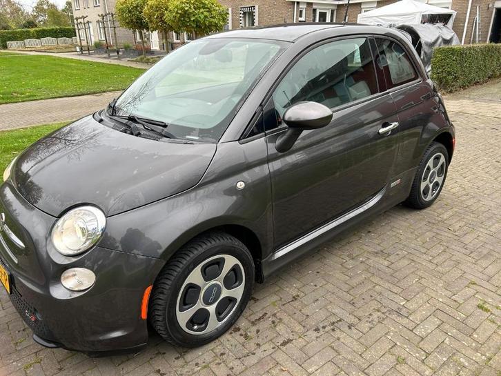 Fiat 2015 Grijs, Auto's, Fiat, Particulier, 500E, Airbags, Airconditioning, Bluetooth, Cruise Control, Elektrische buitenspiegels