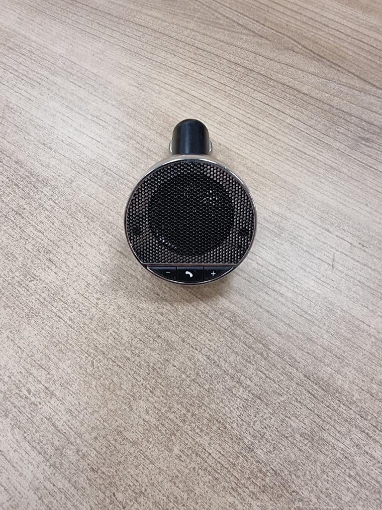 Grundig Bluetooth Carkit met USB, Auto diversen, Carkits, Ophalen of Verzenden, Gebruikt