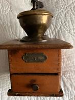 Hele oude koffiemolen, Antiek en Kunst, Antiek | Keukenbenodigdheden, Ophalen of Verzenden