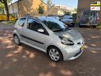 Toyota Aygo AUTOMAAT / Airco / 83.000 NAP / Tweede eigenaar, Gebruikt, 4 stoelen, 68 pk, Origineel Nederlands