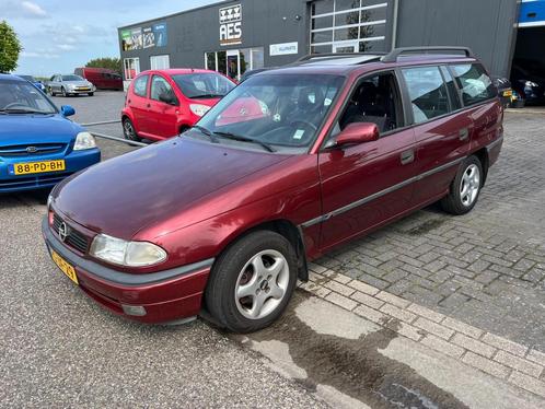 Opel Astra Wagon 1.6i-16V Fresh / BJ: 1996 / Automaat / Schu, Auto's, Opel, Bedrijf, Te koop, Astra, Airconditioning, Centrale vergrendeling