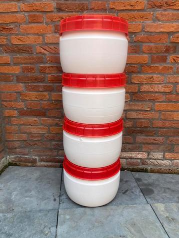 Curtec voerton 17L / 4 stuks beschikbaar beschikbaar voor biedingen