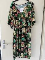 Jurk Yessica monstera motief maat56/58, Overige kleuren, Jurk, Nieuw, Ophalen of Verzenden