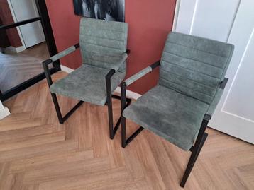 2 Nette Eetkamerstoelen Groen/Grijs Staal beschikbaar voor biedingen