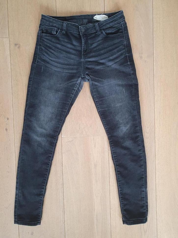 Grijze skinny jeans van Esprit maat 28/30, Kleding | Dames, Spijkerbroeken en Jeans, Gedragen, W28 - W29 (confectie 36), Grijs