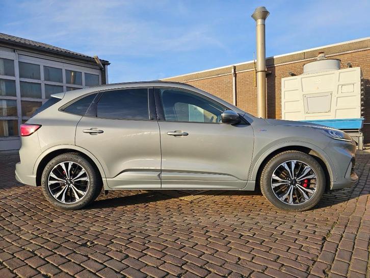 Ford Kuga ST-Line 1.5 Ecoboost 150PK 2WD / Winterpack, Auto's, Ford, Particulier, Kuga, ABS, Airbags, Airconditioning, Bluetooth