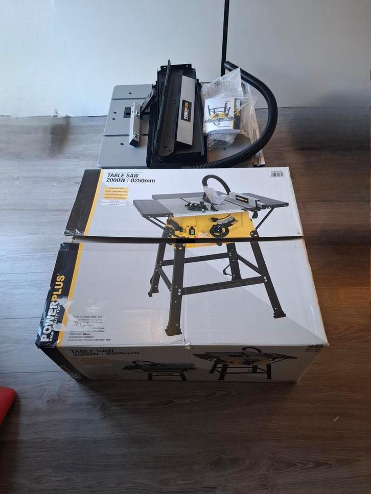Powerplus Zaagtafel 2000W - Nieuw in doos!, Doe-het-zelf en Verbouw, Gereedschap | Zaagmachines, Nieuw, Cirkelzaag, 1200 watt of meer
