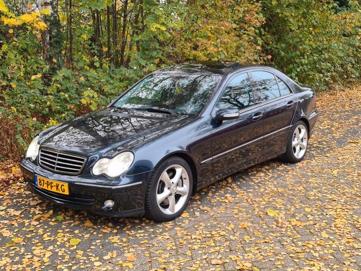 Mercedes C-Klasse C270 CDI facelift Origineel NL, Auto's, Mercedes-Benz, Particulier, C-Klasse, Radio, Sportpakket, Trekhaak, Diesel