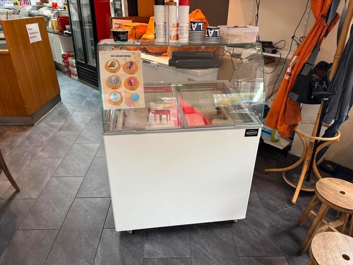 Combisteel schepijsvitrine – nog 6 maanden garantie, Zakelijke goederen, Horeca | Keukenapparatuur, Koelen en Vriezen, Gebruikt