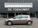 Renault MEGANE 1.6i 16V Navigatie Airco ECC Trekhaak, Voorwielaandrijving, 4 cilinders, Beige, Bedrijf