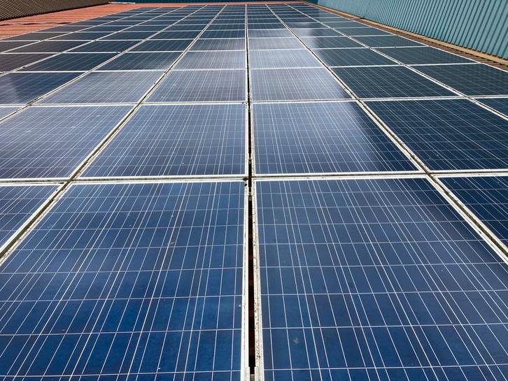 850 Zonnepanelen 260WP - Prima Staat!, Doe-het-zelf en Verbouw, Zonnepanelen en Toebehoren, Gebruikt, Paneel, 200 wattpiek of meer
