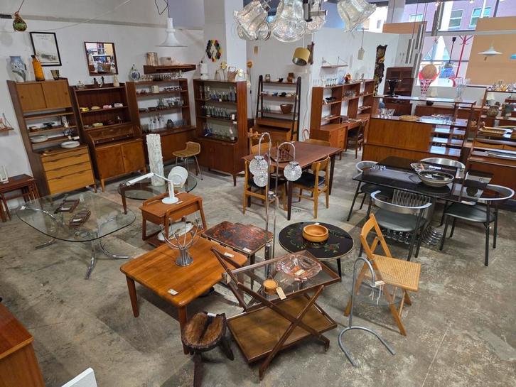 Groot aanbod vintage Mid-Century items meubels accessoires, Huis en Inrichting, Overige Huis en Inrichting, Gebruikt, Ophalen