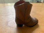 Just the right shoe, Antiek en Kunst, Ophalen of Verzenden