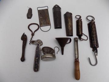 Keukenaccessoires antiek brocante ter decoratie vintage beschikbaar voor biedingen