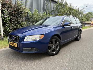 Volvo V70 2.0D Ocean Race / LEER / NAVI / CRUISE / AIRCO beschikbaar voor biedingen
