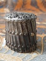 Mooie antieke Engelse beugel met deksel voor beurs of tasje., Ophalen of Verzenden