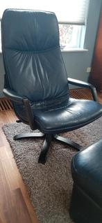 Fauteuil met poef/voetenbank, Huis en Inrichting, Ophalen, Overige materialen, Gebruikt, 75 tot 100 cm