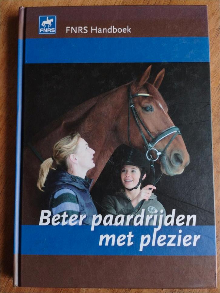 FNRS Handboek: Beter paardrijden met plezier, Boeken, Sportboeken, Zo goed als nieuw, Overige sporten, Ophalen of Verzenden