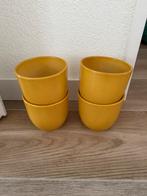 4 okergeel oker geel bloempotten diameter  en hoogte 12 cm, Ophalen, Rond, Binnen, Zo goed als nieuw