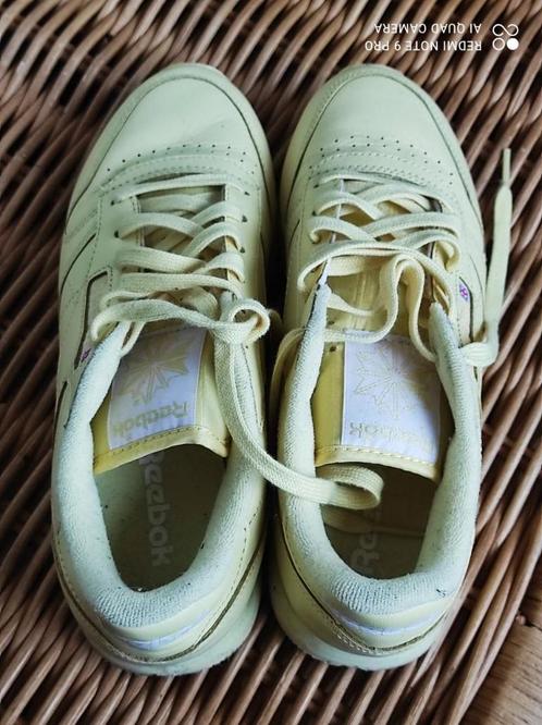 Reebok sneakers geel 37,5 - 38, Kleding | Dames, Schoenen, Zo goed als nieuw, Sneakers of Gympen, Geel, Verzenden