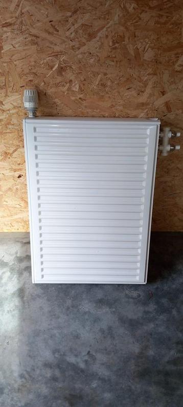 Radiator 4 stuks 50x70 en 50x80 beschikbaar voor biedingen