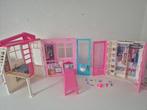 Barbiehuis + kledingkast barbie, Ophalen, Gebruikt, Toebehoren